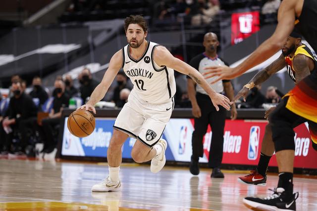 库里缺阵哈登18+7库明加34+10 快船力克勇士