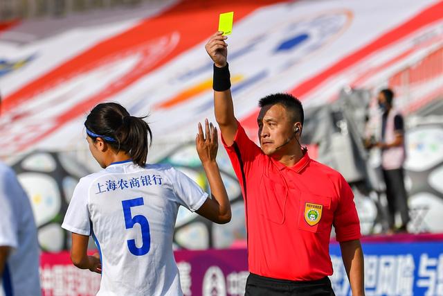 库里缺阵戴维斯12+10 勇士大胜活塞豪取4连胜