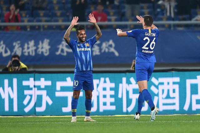 胡明轩21分广东加时胜北控 周琦15+10徐杰15分